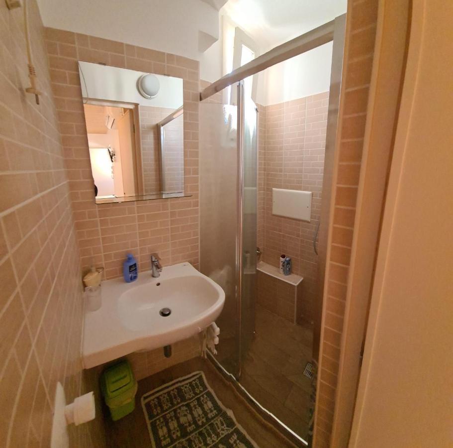 Casa Viola -Locazione Breve Apartment โปลีญาโนอามาเร ภายนอก รูปภาพ