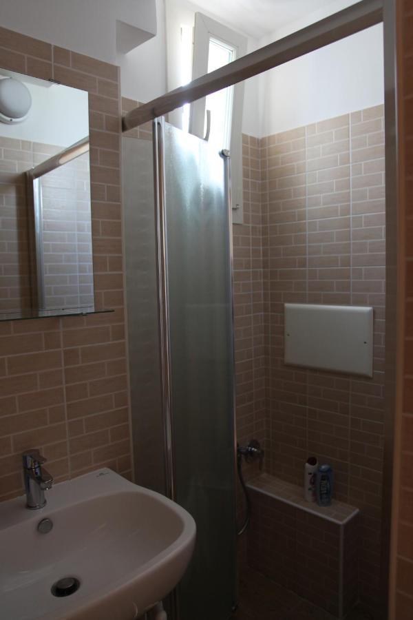 Casa Viola -Locazione Breve Apartment โปลีญาโนอามาเร ภายนอก รูปภาพ