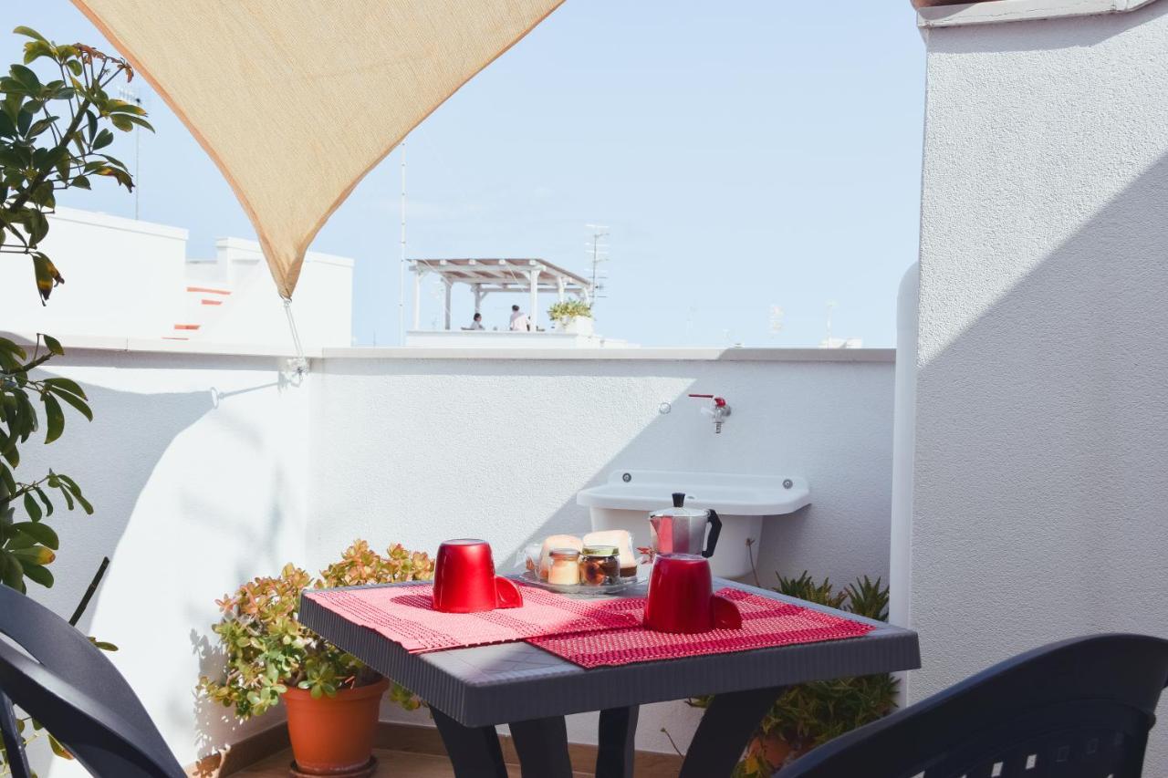 Casa Viola -Locazione Breve Apartment โปลีญาโนอามาเร ภายนอก รูปภาพ