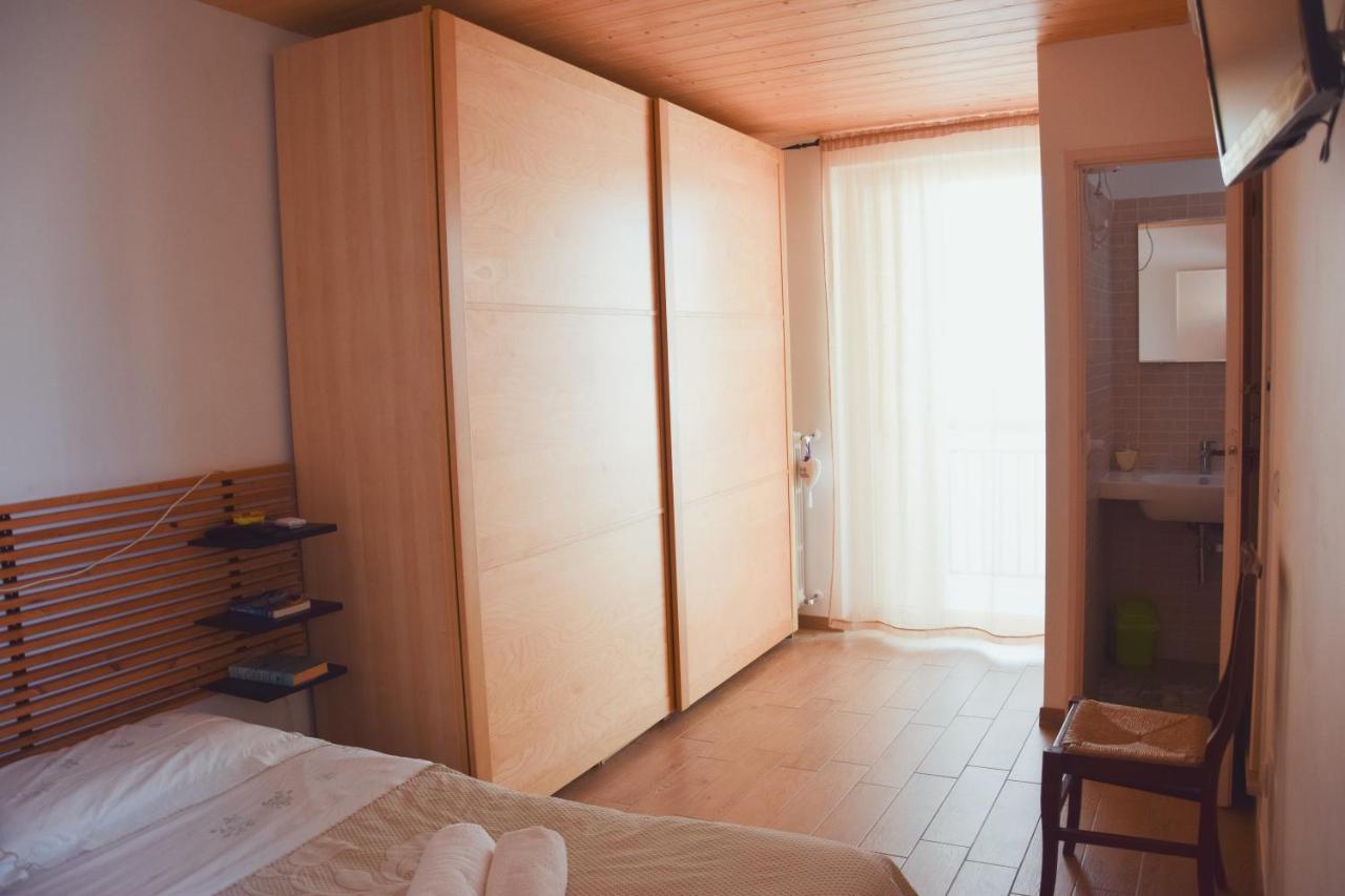 Casa Viola -Locazione Breve Apartment โปลีญาโนอามาเร ภายนอก รูปภาพ