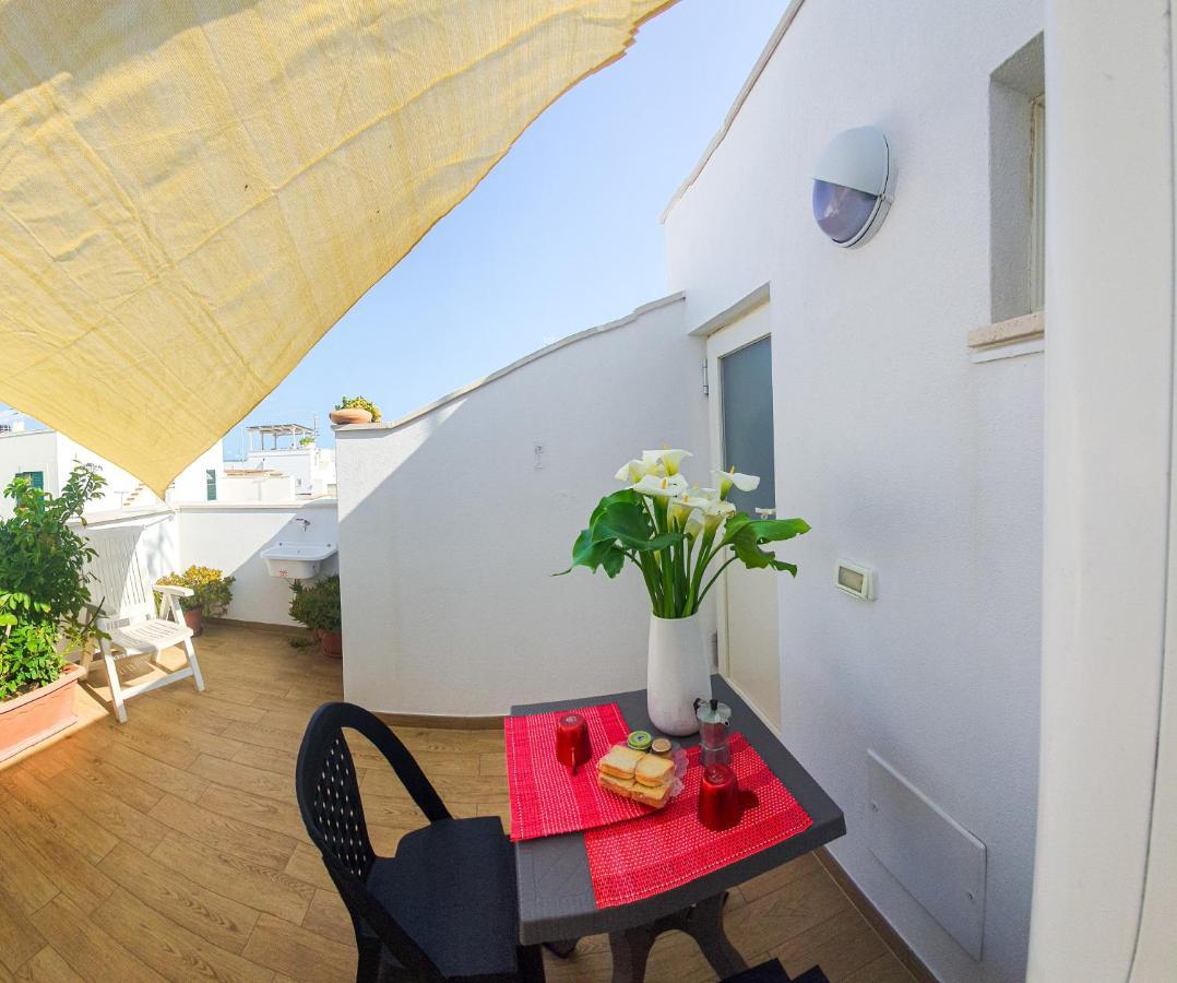 Casa Viola -Locazione Breve Apartment โปลีญาโนอามาเร ภายนอก รูปภาพ